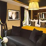 Hotel Le Belmont Paris